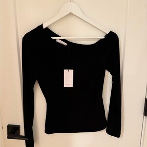 One Shoulder Top in Black